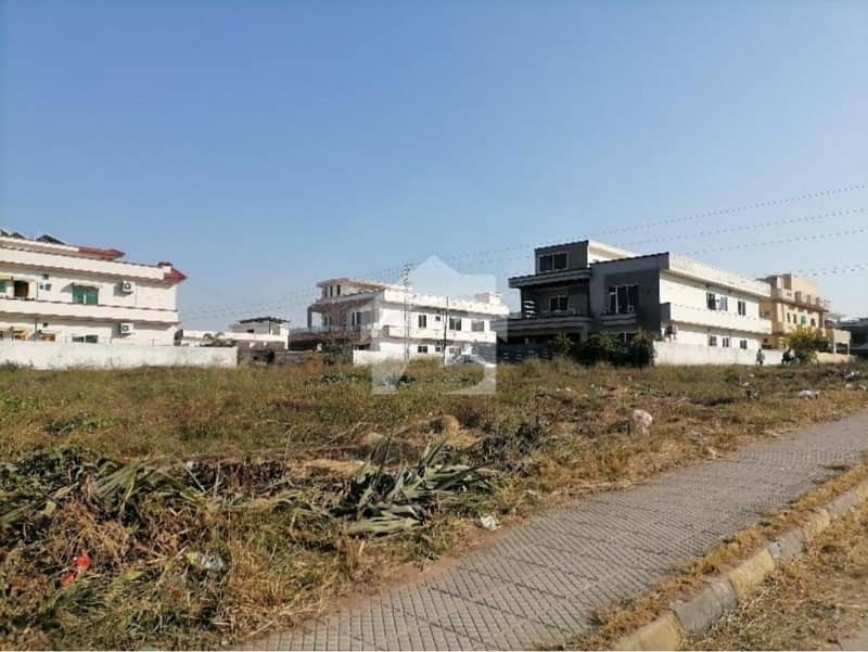 Commercial Plot — Prime Location, Corner Plot