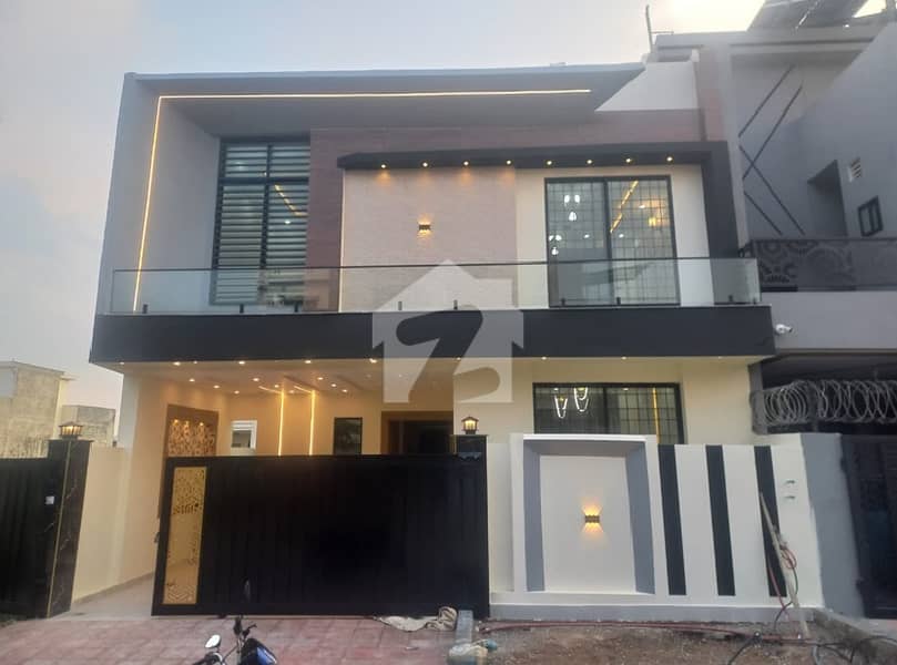 7 Marla House Is Available For Sale
